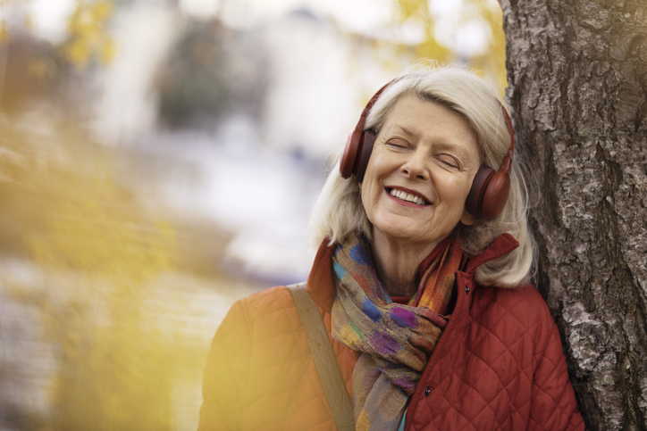 Prévenir la perte auditive : réflexes réguliers et application Hora